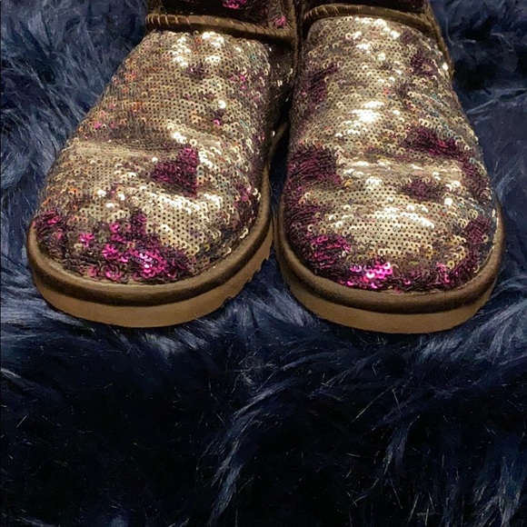 Uggs - Sequined Short Boot - Picture 4 of 4